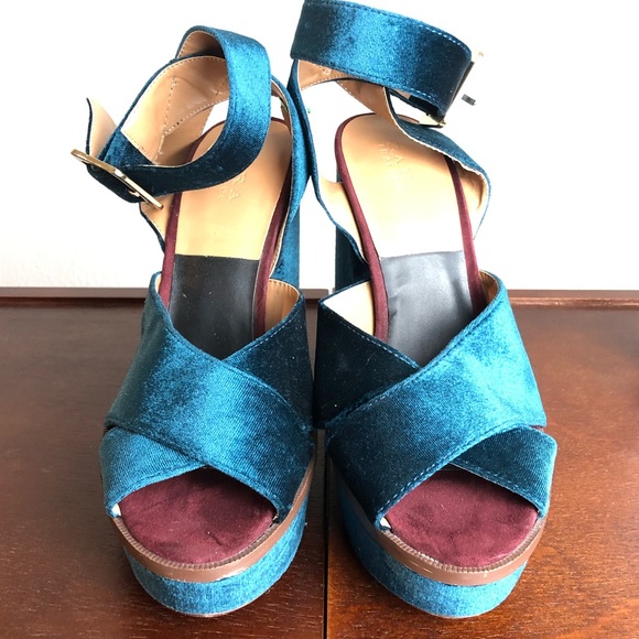 SUPER LUXE ZARA TURQUOISE VELVET PLATFORM HEELS